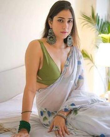 Call Girls Services in Dubai | Text Me +971 569472821 dubai escorts 